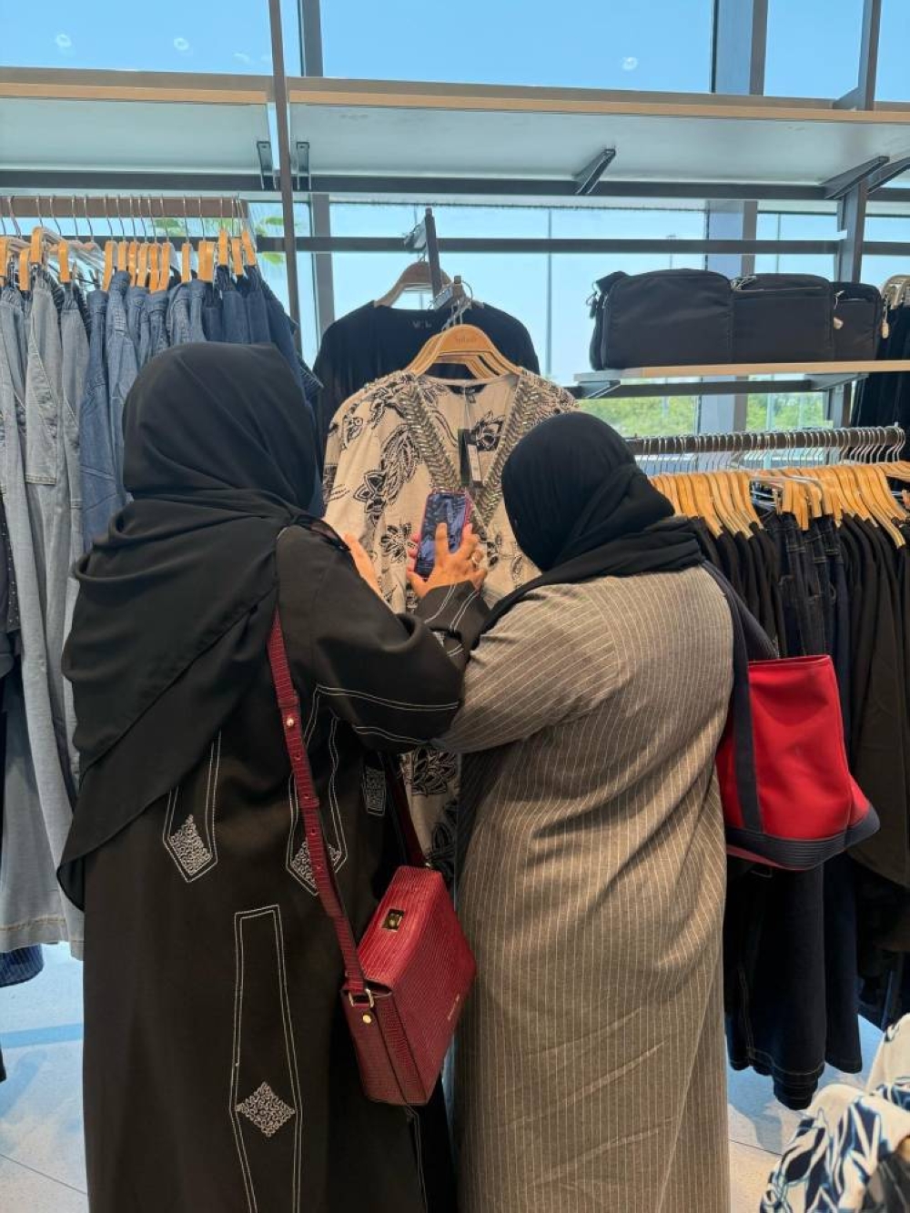 صورة توضيحية لخبر: فعالية توعوية حول التسوق الذكي للمكفوفين
